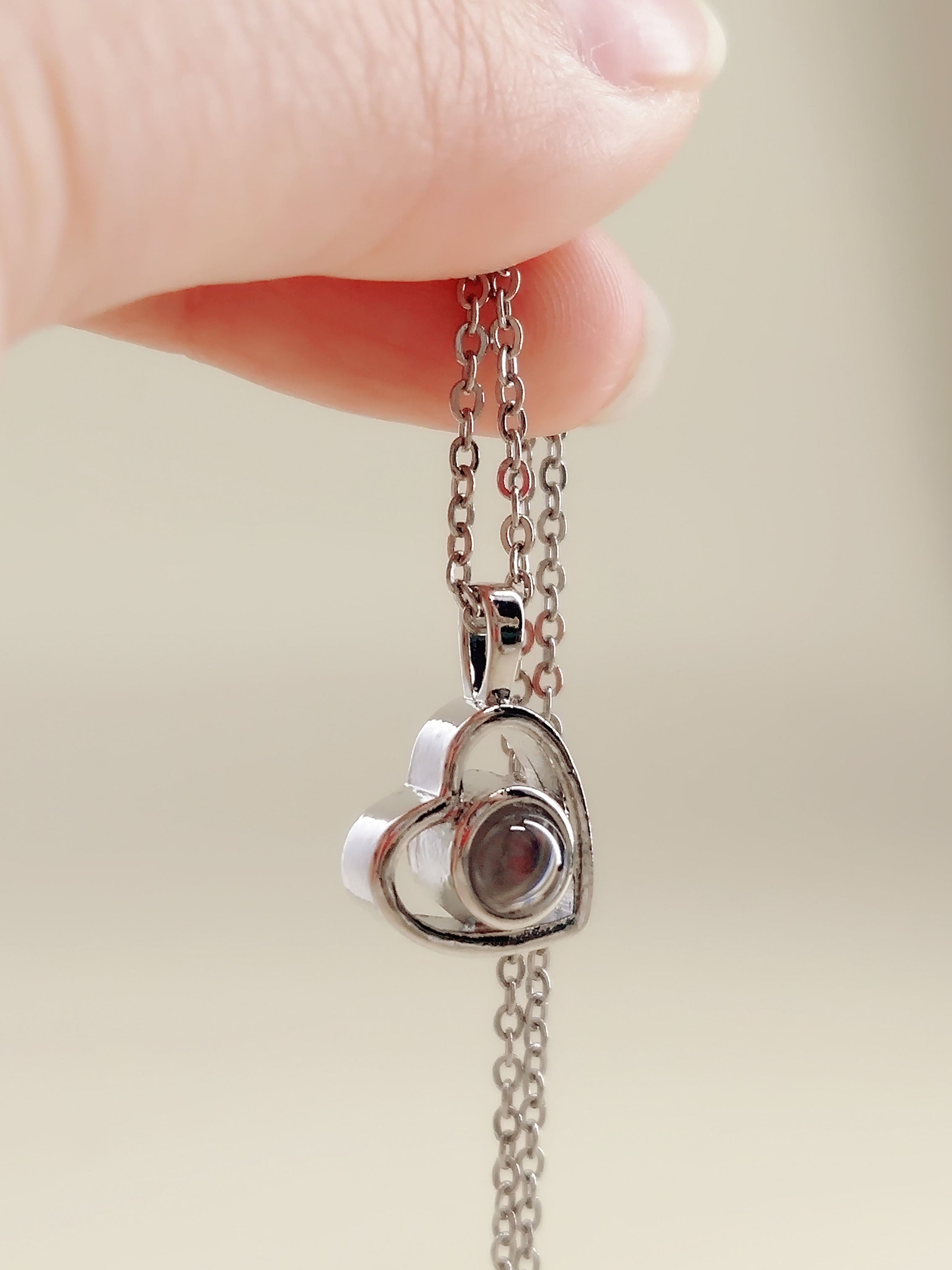 • Heart Photo Projection Necklace | Memorial Photo Necklace | Photo Pendant •