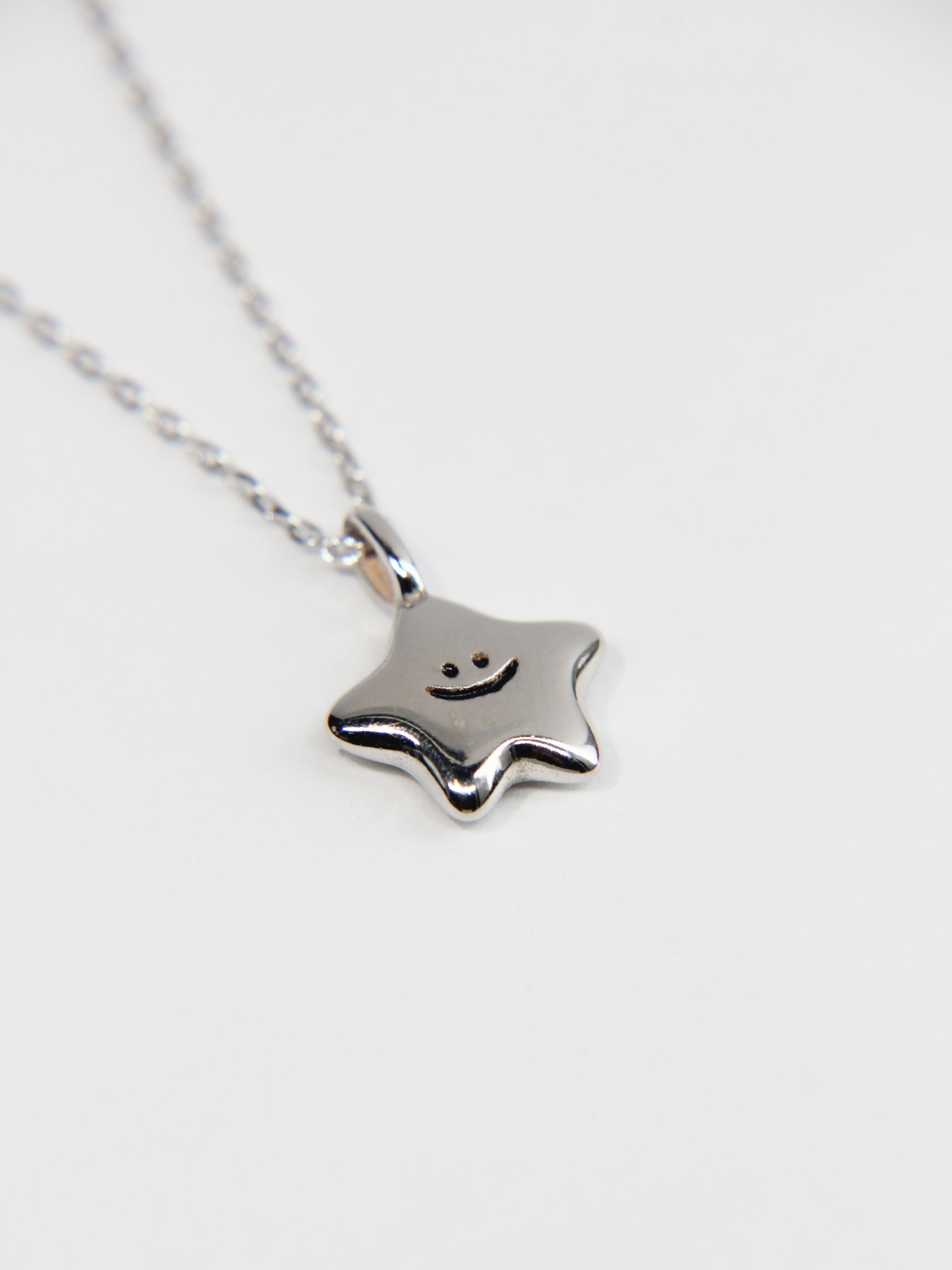 • Smiling Star Necklace Smiley Face Necklace Sterling Silver Pendant Jewelry •