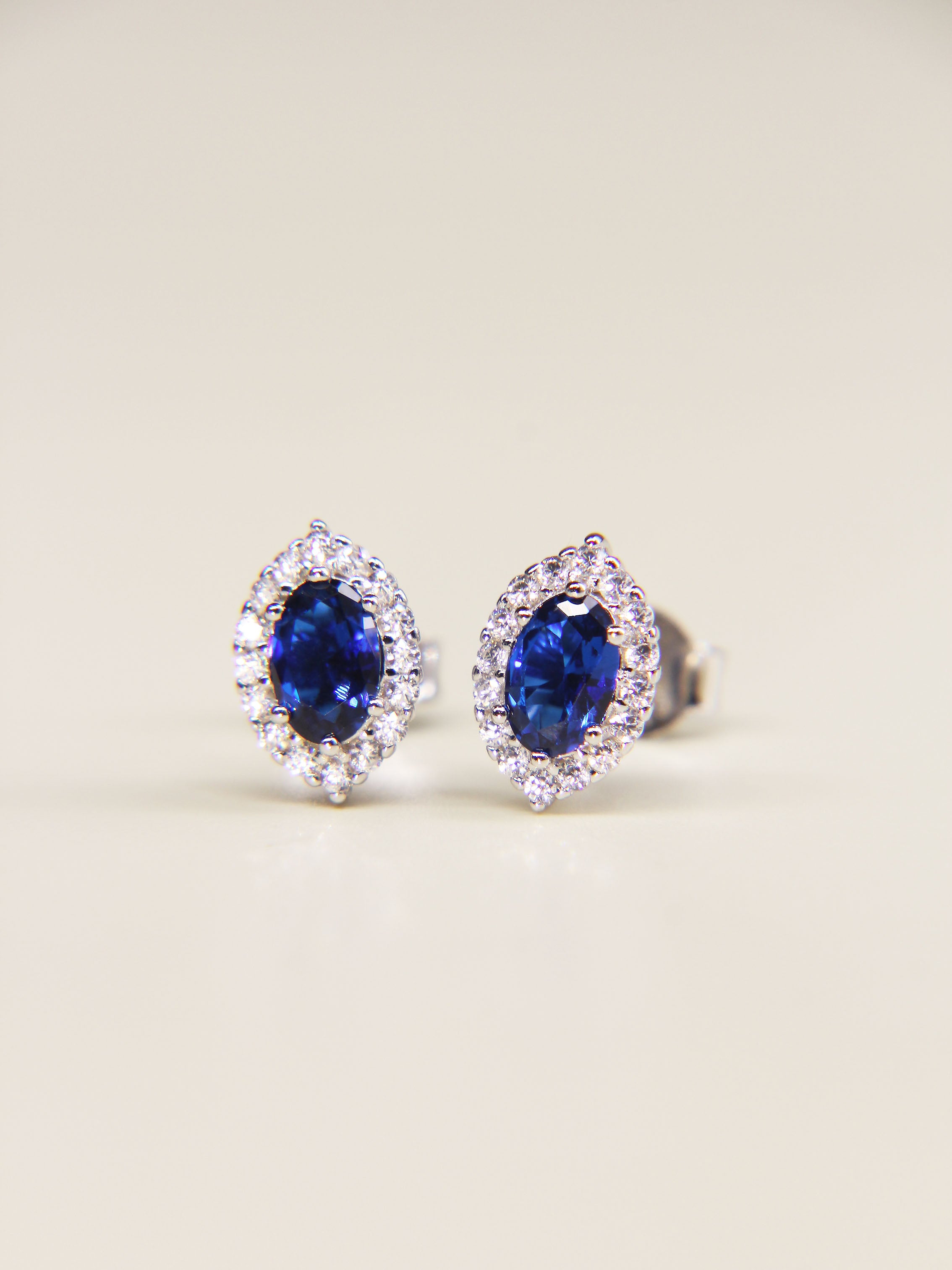 • Blue Sapphire Earrings Royal Blue Oval Stud Earring Diamond 18K Ear Studs •