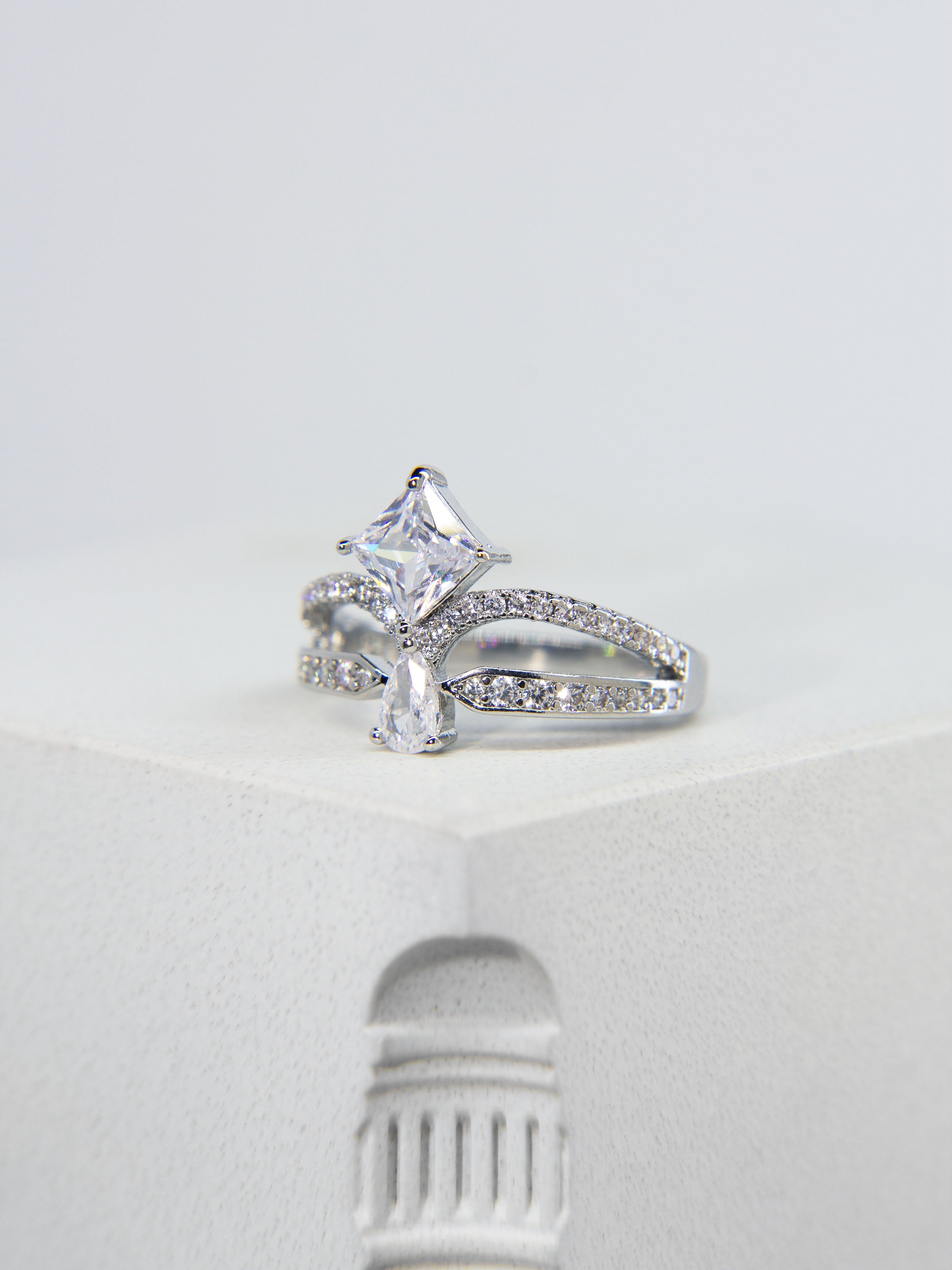 • Princess Diamond Ring | Coronation Diamond Ring | Pear Diamond Ring •