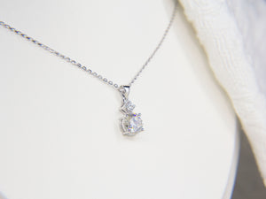 • 1ct Solitaire Moissanite Diamond Pendant Necklace •