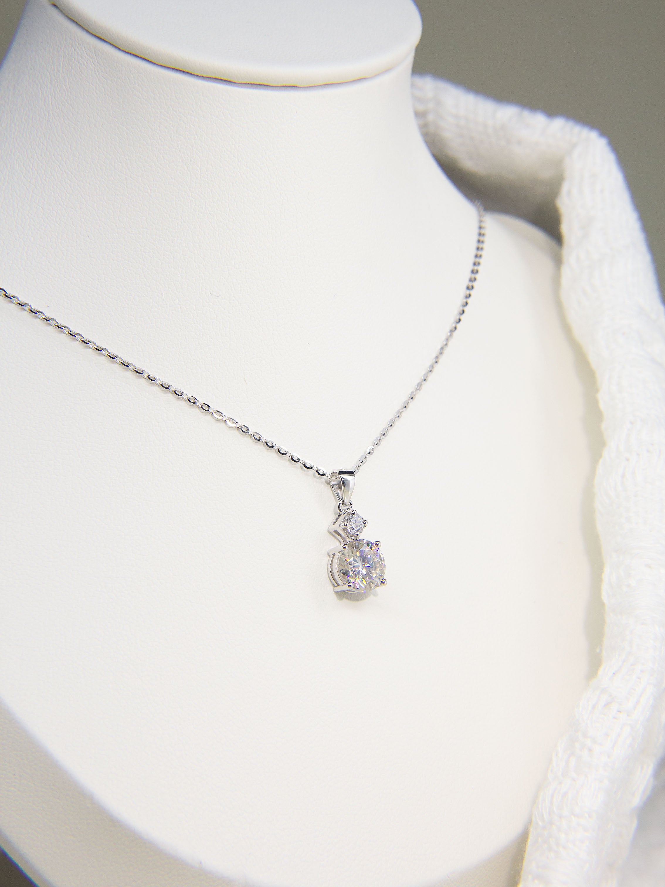 • 1ct Solitaire Moissanite Diamond Pendant Necklace •