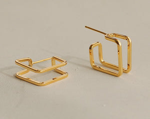 • Square Hoop Earring Gold Huggie Earring Geometric Hoop Hypoallergenic Earring •