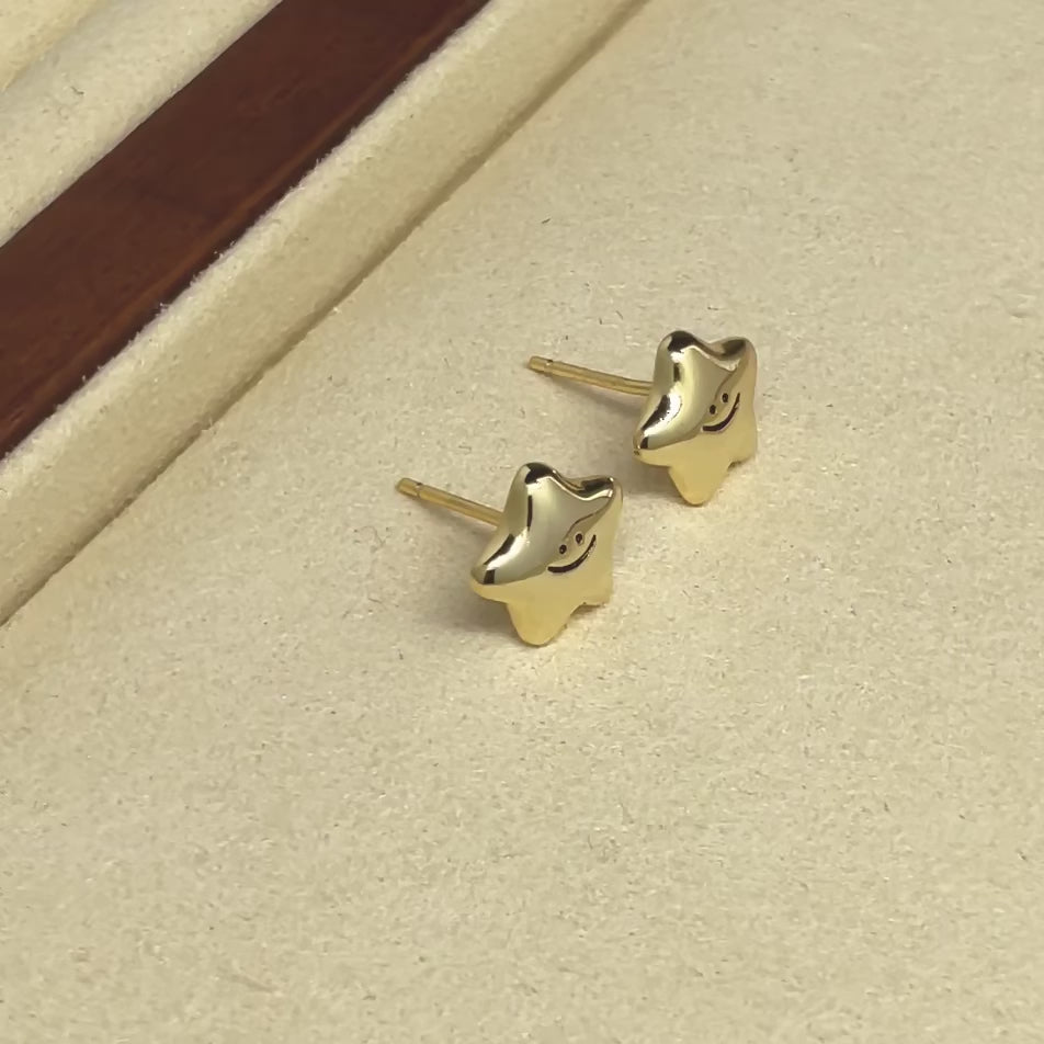 • Smiling Star Ear Studs Earrings Smiley Face Jewellery Sterling Silver Jewelry •