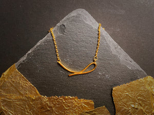 • Minimalist Simple Line Design Gold Necklace •