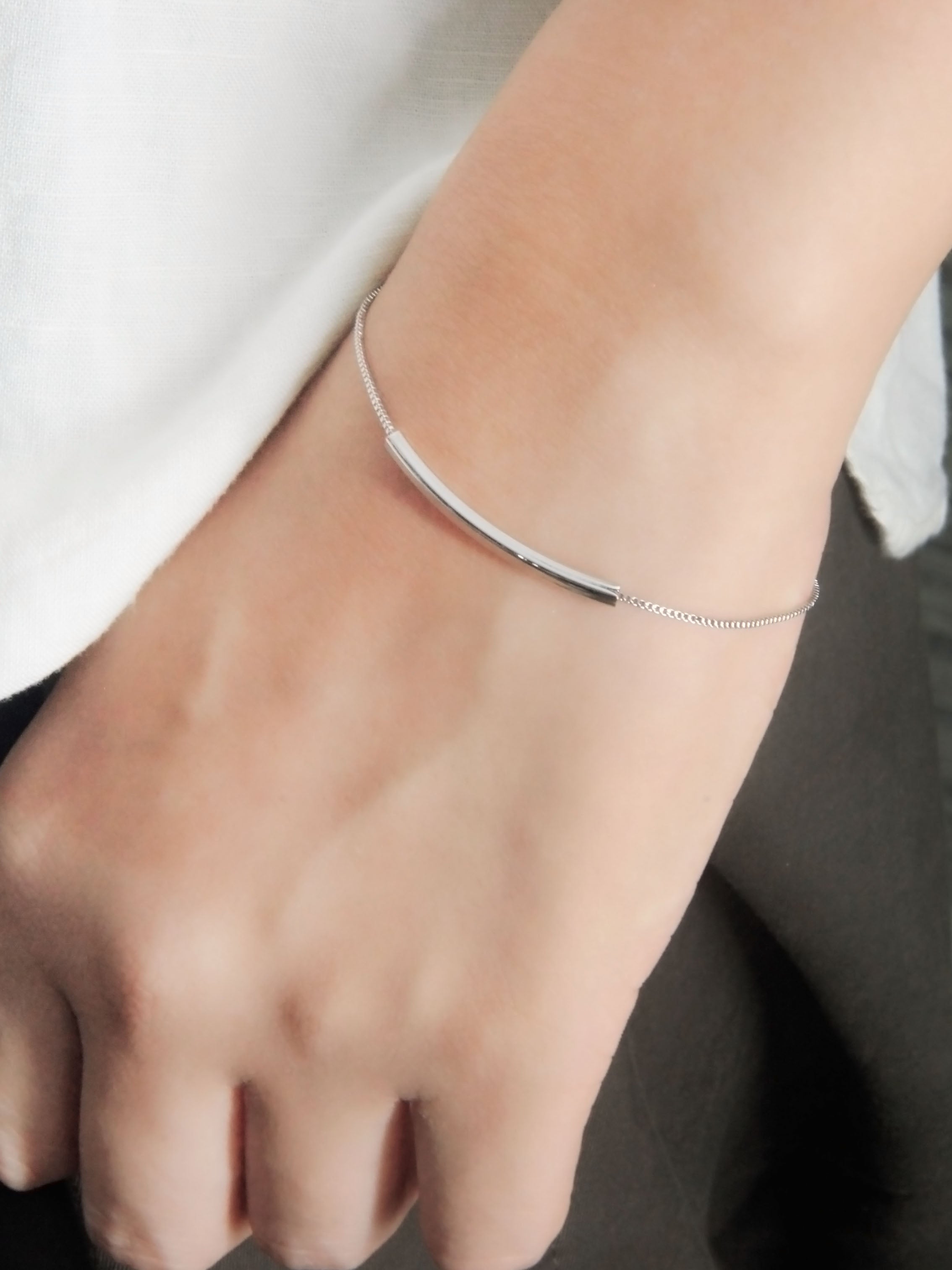 • Plain Smooth Tube Bracelet •