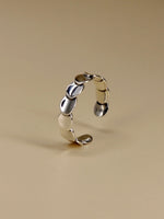 Load image into Gallery viewer, • Silver Scale Open Ring •
