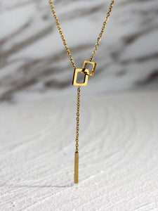 • Interlocking Squares Pendant Necklace •