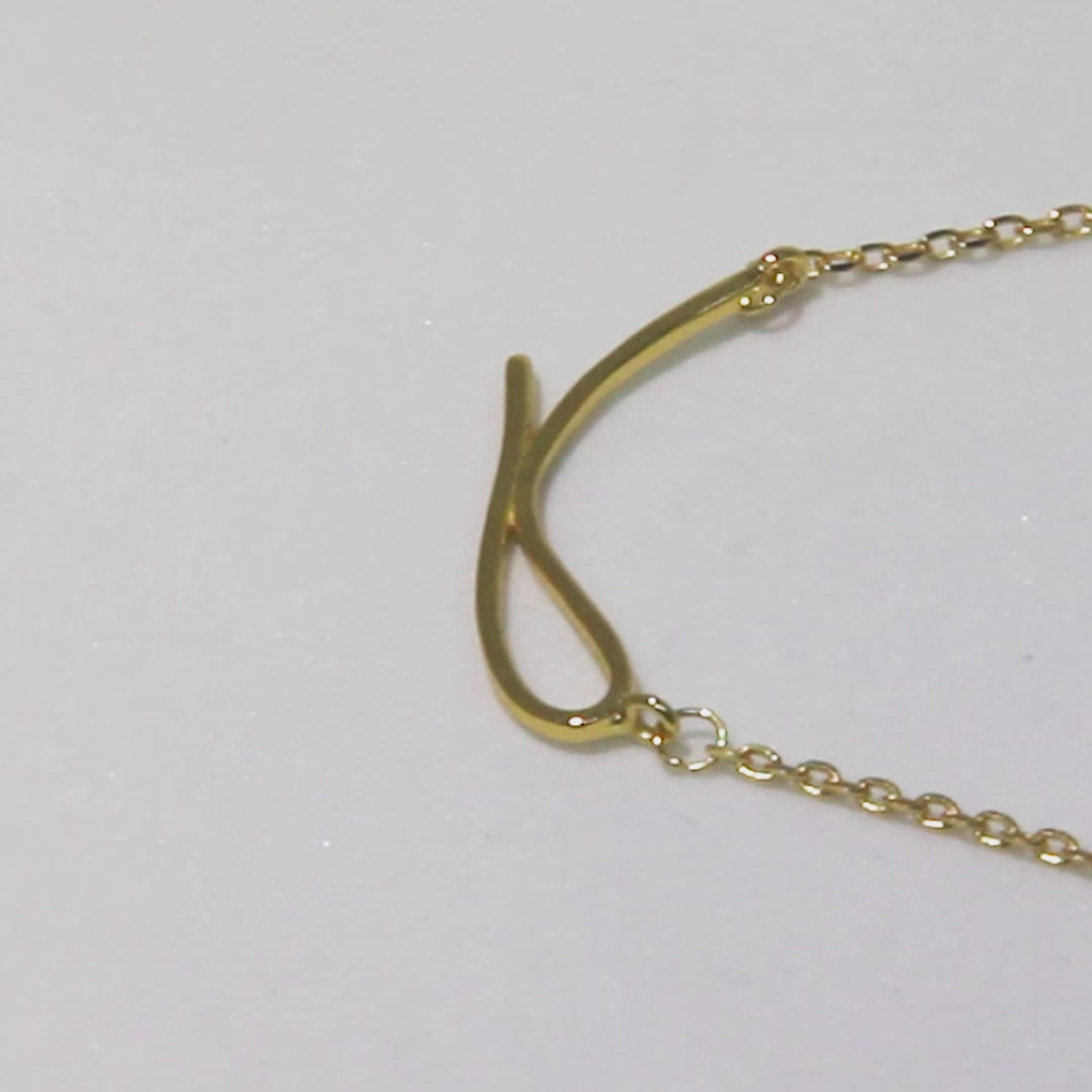 • Minimalist Simple Line Design Gold Necklace •